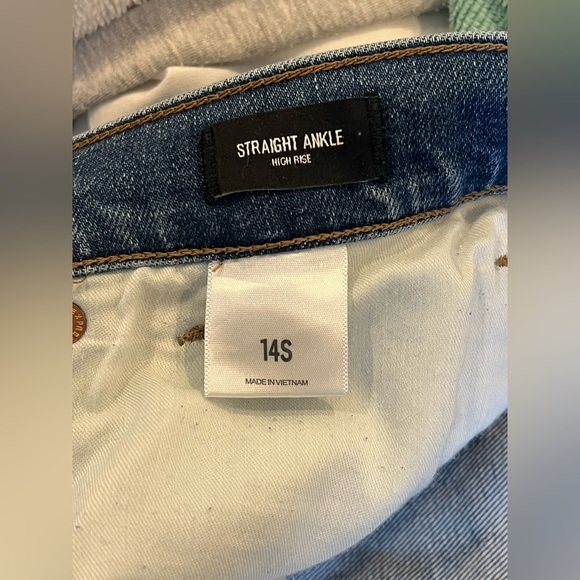 Express straight ankle high rise size 14 short - Picture 5 of 6